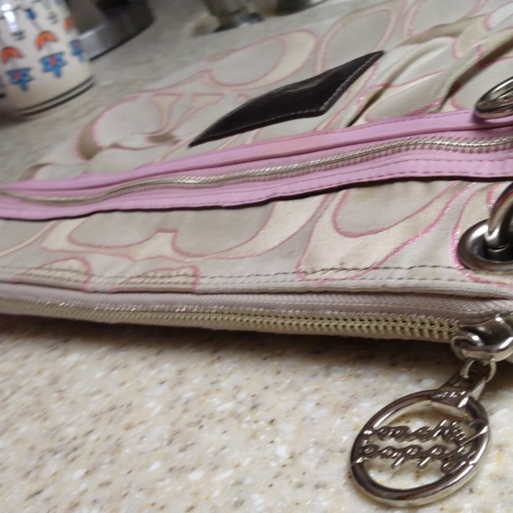 Coach Handbag - Picture 5 of 5